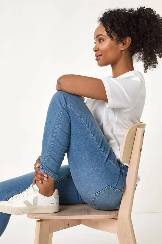 Roman Womens Petite Skinny Stretch Jean in Mid Blue Size: 16 Mid Blue Female 16