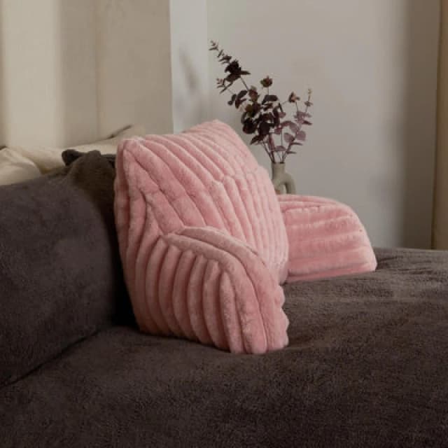 OHS OHS Faux Fur Ribbed Reading Pillow Super Soft Heatable Cuddle Cushion in Pink Pink One Size Unisex 5027434197156