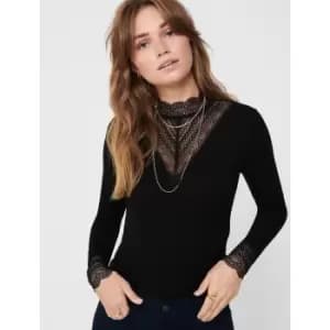 Lace Collar T-Shirt with Long Sleeves