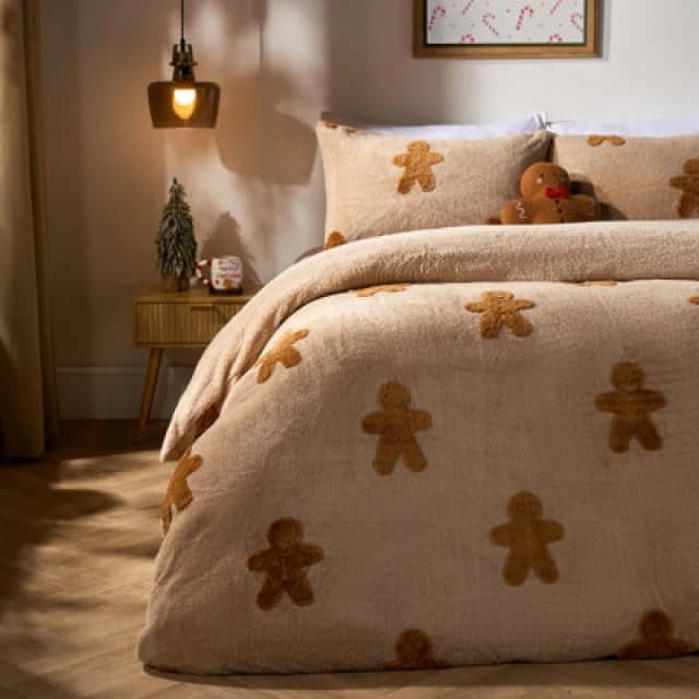 OHS OHS Tufted Gingerbread Man Duvet Cover with Pillowcase Bedding Set in Natural Size: Single Natural Single Unisex 5027434222513