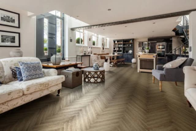 Luvanto Click+ Spc Herringbone Flooring Reclaimed Oak - 6mm With Unizip Loc For Easy Install