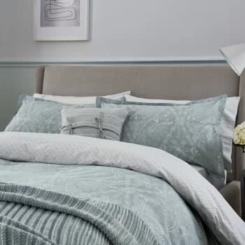 Fable Light Green Cotton 'Ellinor' Duvet Cover Set - double