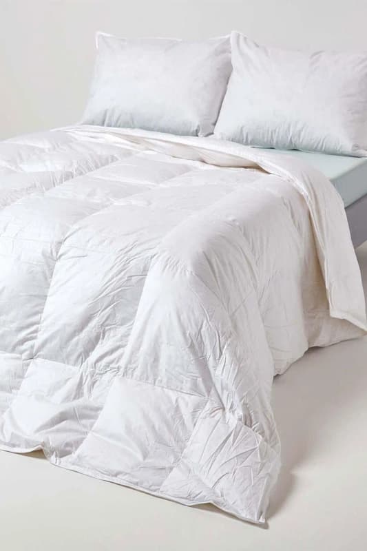 Homescapes Luxury White Duck Down 4.5 Tog Single Size Summer Duvet