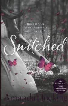 Switched by Amanda Hocking Paperback