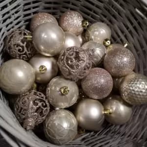 37pcs 6cm Assorted Shatterproof Baubles Christmas Decoration in Champagne Gold