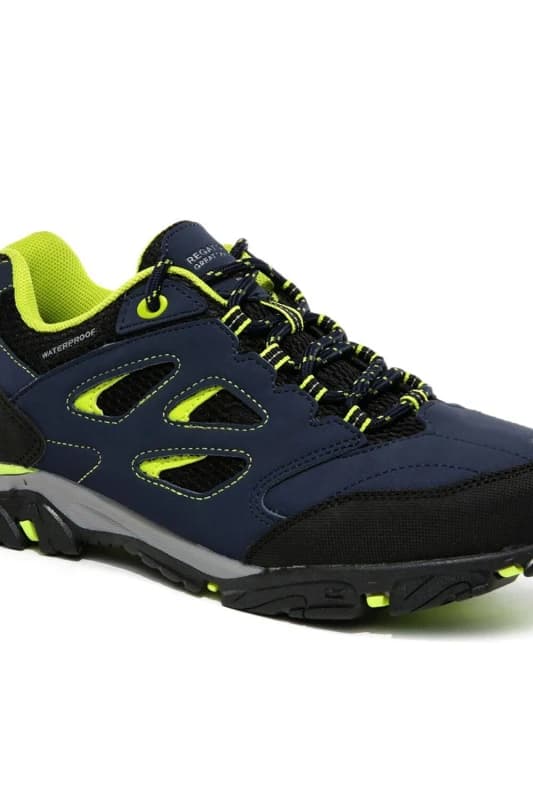 Regatta Holcombe Waterproof Low Walking Shoes in Navy Size: 4 Navy Unisex 4