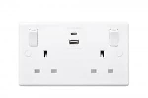 British General Round Edge 13A 2 Gang Switched Socket with 1x USB-A + 1x USB-C 4.2A - White