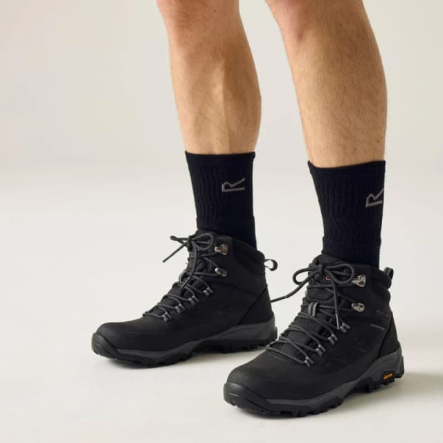 Regatta Regatta Men Blake Breathable Waterproof Walking Boots in Jet Black Size: 6.5 Jet Black 6.5 Male 5063516182788