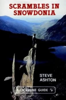 Scrambles in Snowdonia by Steve Ashton Paperback