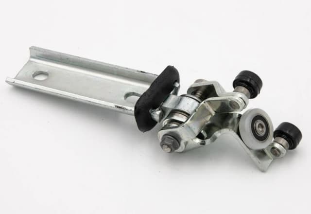 IVECO 3801610 Roller Guide, sliding door Centre Roller Guide,sliding door (3846)
