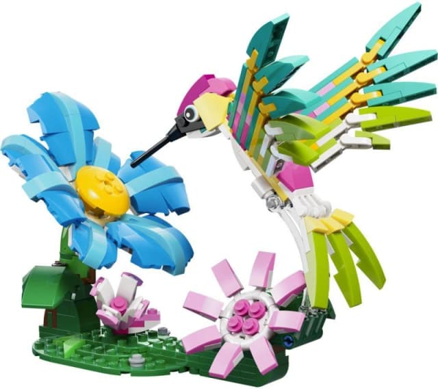 LEGO Creator 31384 3-in-1 Wild Animals: Colourful Hummingbird Set 5702018054789