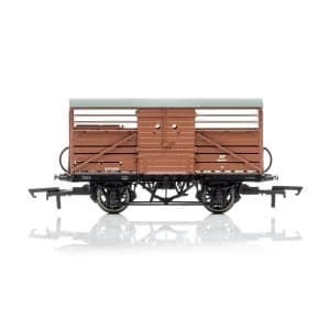 Hornby Dia.1529 Cattle Wagon British Railways 553908 Era 4 Model Train