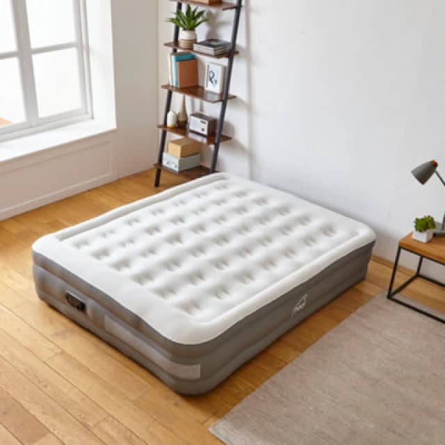 Neo Double King Inflatable Air Bed With Built-In Electric Pump
