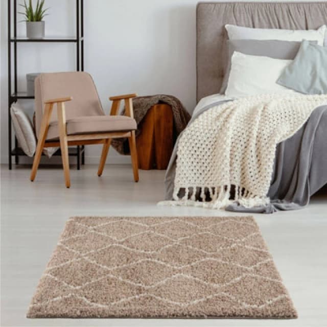 THE RUGS Moroccan Soft Shaggy Rugs & Runners Beige & Ivory Living Room Size: 120cm x 120cm Beige Unisex 120cm x 120 cm