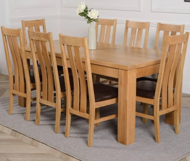 Thats Furniture Dakot 182 x 92cm Oak Large Dining Table & 8 Princeton Chairs in Brown Size: 182 x 92cm Brown Unisex 182 x 92 cm