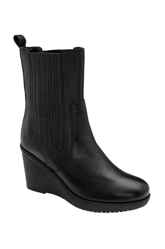 Ravel Womens Black Leather 'Calvay' Wedge Boots Size: 7 Black Female 7