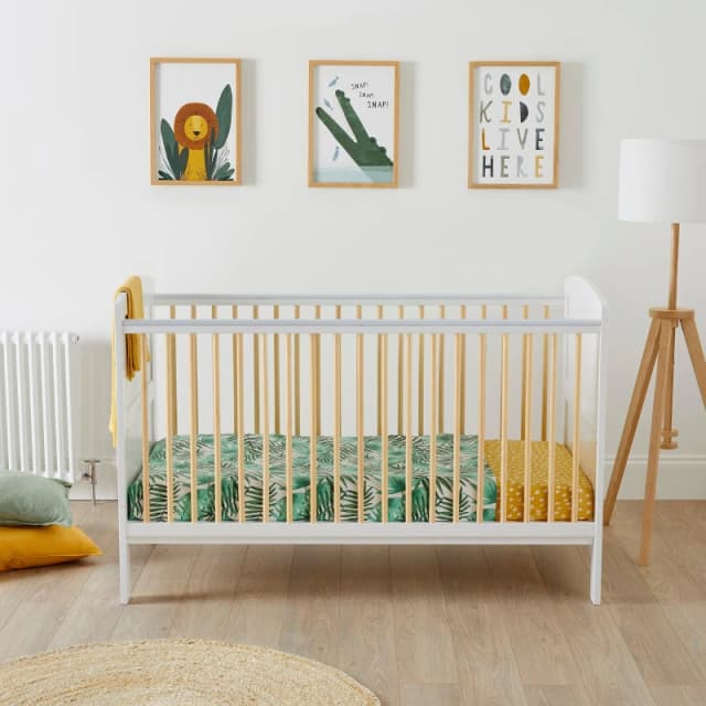 Ickle Bubba Coleby Classic Scandi Cot Bed and Fibre Mattress - White White One Size
