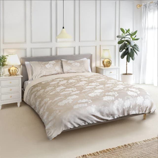 Emma Barclay Blossom Duvet Set Super King Bed Cream BLMSKCRM