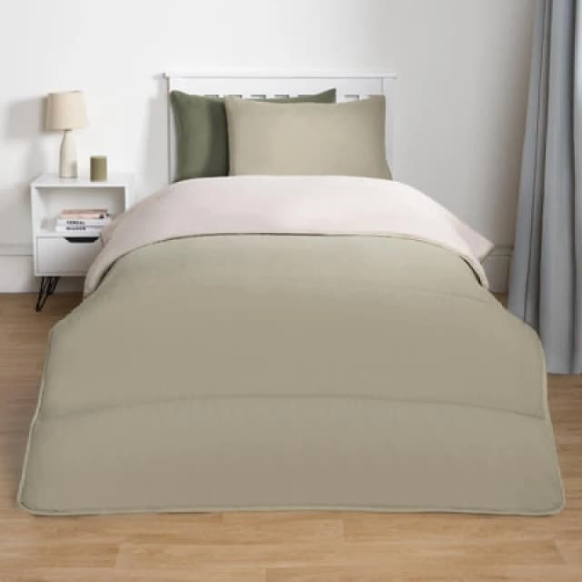 OHS OHS Soft Coverless 10.5 TOG Duvet Set Pillowcase Quilted Cover in Pale Green Size: Single Pale Green Single Unisex 5027434197569