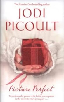 Picture Perfect by Jodi Picoult Hardback