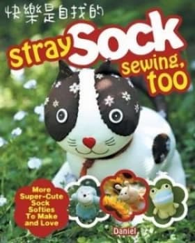 Stray Sock Sewing Too by Daniel Paperback