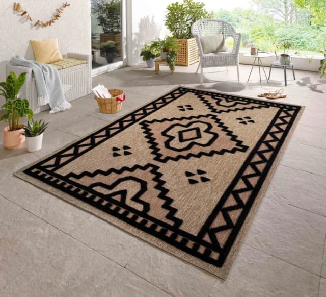 Harper Diamond Pattern Water Resistant Indoor Area Rugs Black 120X170 Cm