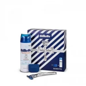 Gillette Skinguard Sensitive 3 Piece Travel Gift Set