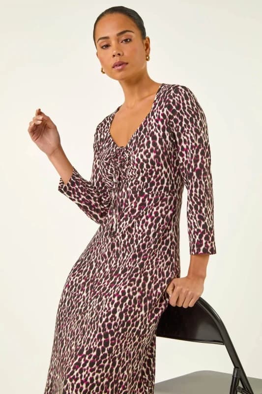 Roman Womens Petite Animal Print Ruched Stretch Midi Dress in Wine Size: 18 Wine Female 18