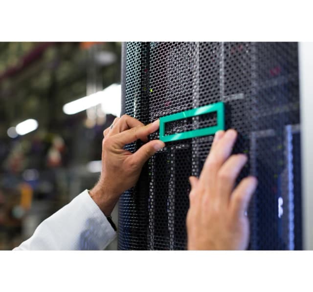 HPE STOREEASY 1660 4LFF MID DRIVE CA