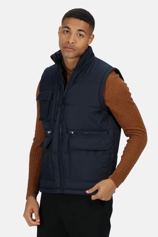 Regatta Regatta Men Steller Insulated Bodywarmer in Dark Navy Size: large Dark Navy L Male 5051513340911