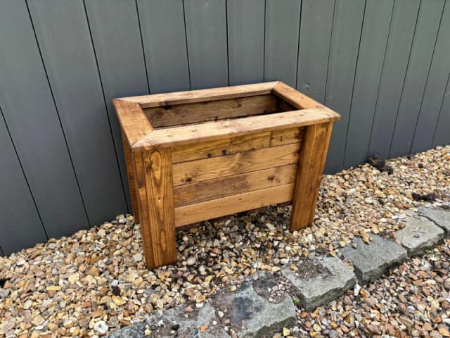 Charles Taylor Trading Prestbury Raised Rectangular Trough Regular Brown