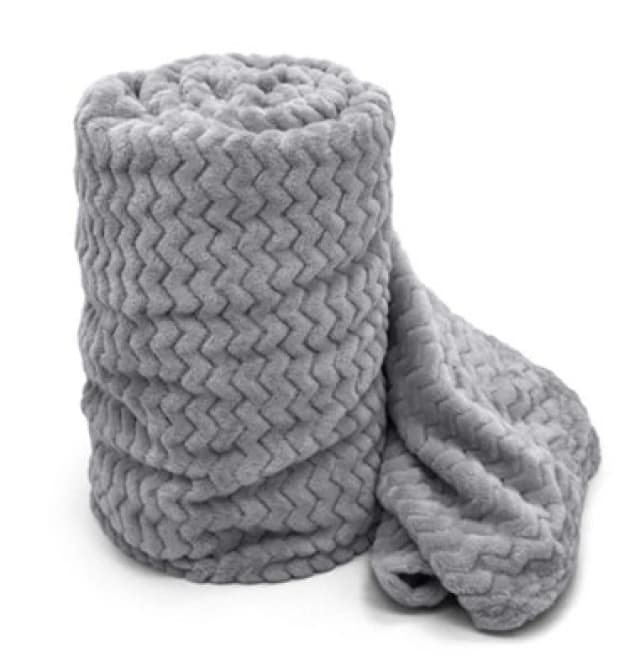 Velosso Cosy Touch Chevron Pattern Faux Mink Throw Blanket - Luxurious Feel, High-Quality Weave For Sofa, Bed - 150Cm X 200Cm - Silver