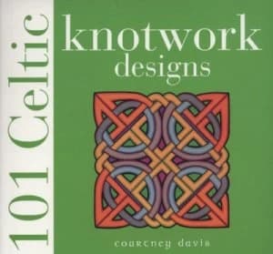 101 Celtic Knotwork Designs by Courtney Davis Paperback