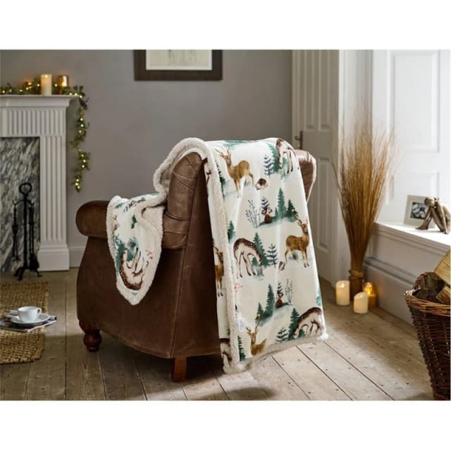 Deyongs Deyongs Winter Deers Sherpa Fleece Throw - 140 x 180cm Soft Woodland Animal Blanket with Flannel Front & Cosy Reverse in Cream Size: 140cm x