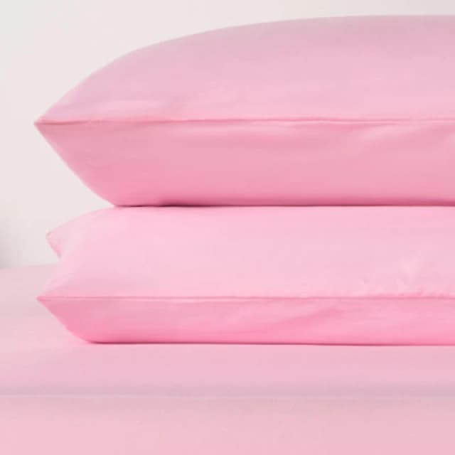 OHS OHS 2 Pack Soft Microfibre Wrinkle Resistant Housewife Pillowcases in Pink Size: Standard Pillow Case Pink Standard Pillow Case Unisex 502743419