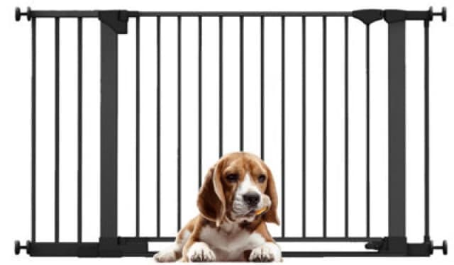 Bettacare Safestep Dog Gate, Black, 131Cm - 138Cm, Extra Low Walkthough, 81Cm Extra Wide Doorway, Extra Wide Pet Gate