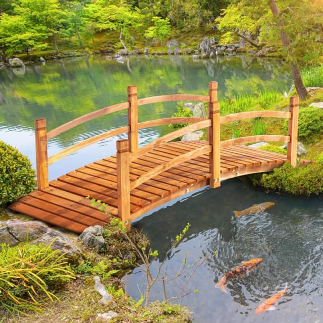 OUTSUNNY Wooden Garden Bridge with Safety Railings, Classic Arc Footbridge in Orange Orange Unisex