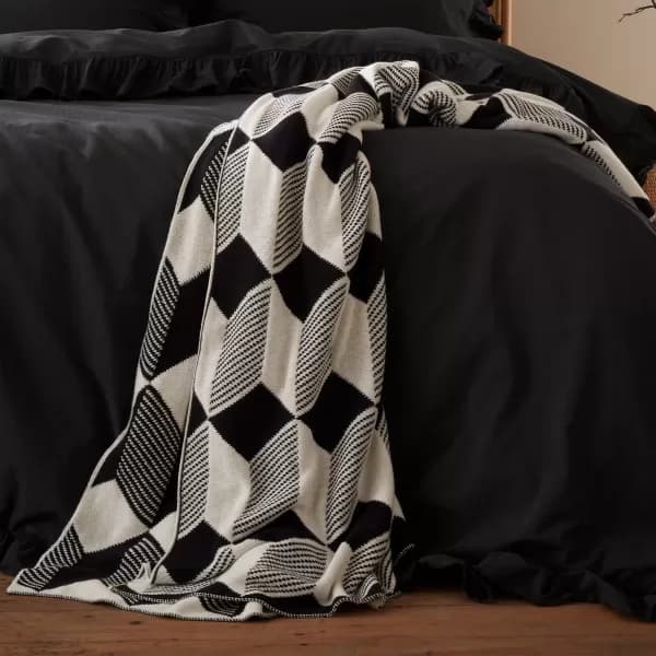 Style Sisters Knitted Cube Throw