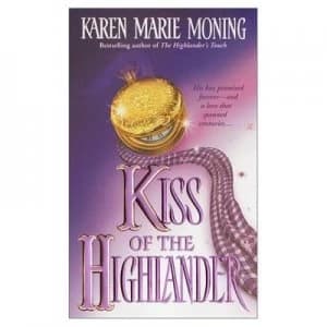 Kiss of the Highlander by Karen Marie Moning Paperback