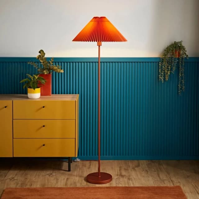 ValueLights Akira Pleated Shade Slim Floor Lamp with LED Bulb Burnt Orange