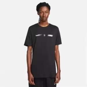 Nike Sportswear Standard Issue T-Shirt - Black