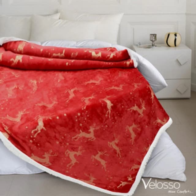 Velosso Elegant Foil Stag Print Thermal Soft Throw Blanket In Festive Red Design, Perfect For Warm Bedding - 125Cm X 150Cm - Red