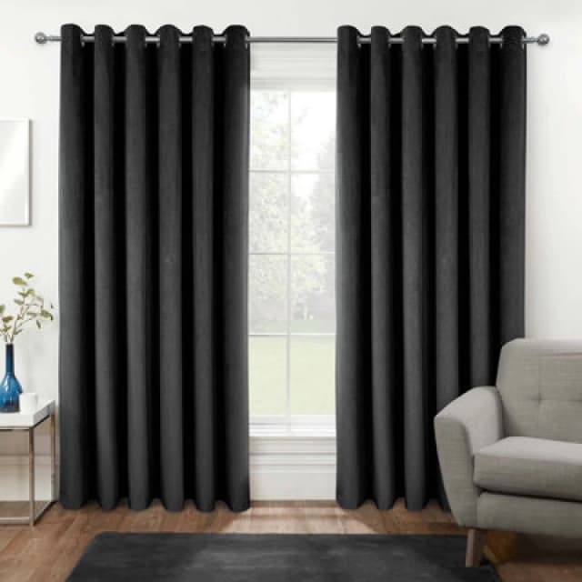 Homescapes Thermal 100% Blackout Grey Velvet Curtains, 117 X 183cm (46" X 72")