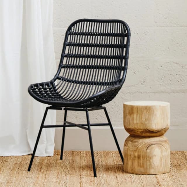 Premier Housewares Curved Black Natural Rattan Chair, Rustless Rattan Chair, Easy Cleaning Rattan Armchair Black