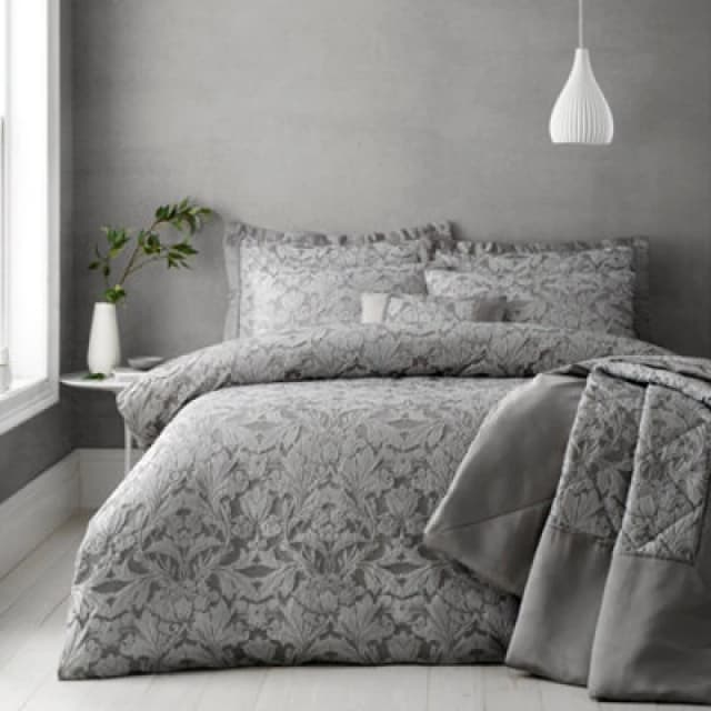 Portfolio Home Blenheim Jacquard Soft Easy Care Bed Linen Bedding Duvet Cover Quilt Set With Pillow Case