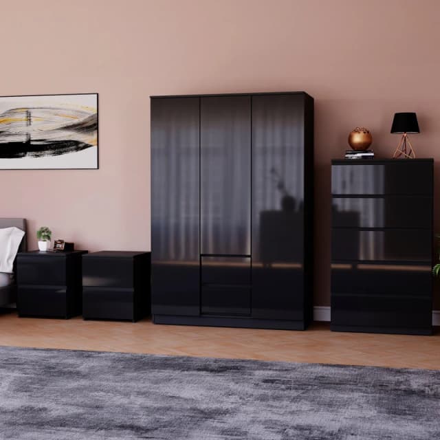 Lassic Glinton Gloss 4 Piece Bedroom Set 8 Black unisex 4 Piece