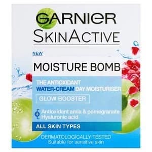 Garnier Moisture Bomb Glow Day Cream Moisturiser 50ml