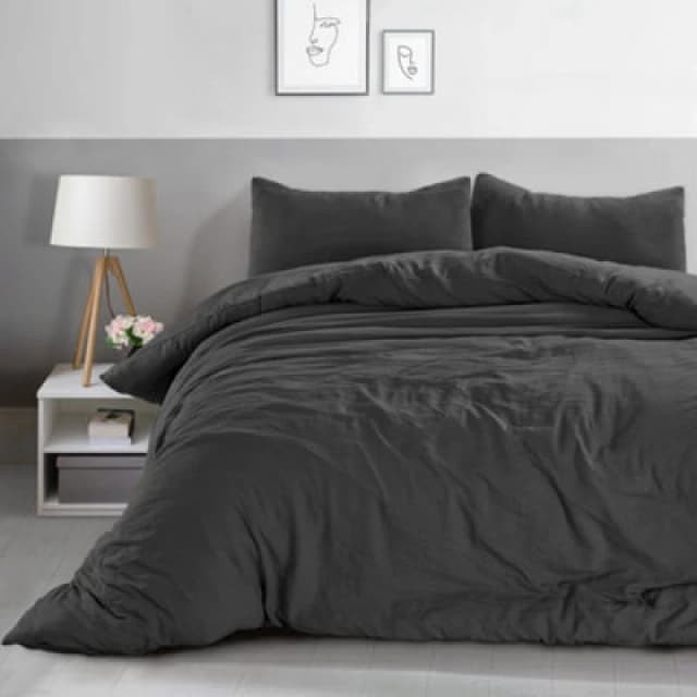 Velosso Elegant Microfibre Duvet Cover & Pillowcase Set, Breathable Bed Linen in Charcoal Size: King Charcoal Unisex King