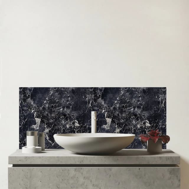 Warren Reed - Designer Black Quartz Effect Glass Bathroom Splashback in Grey Grey Unisex