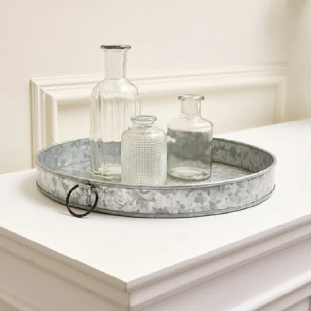 Melody Maison Rustic Galvanised Steel Silver Round Display Tray Metallic Silver